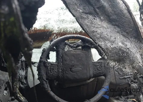 2013 Ford Expedition Limited z USA, uszkodzony, nr VIN 1FMJU2A53DEF32684